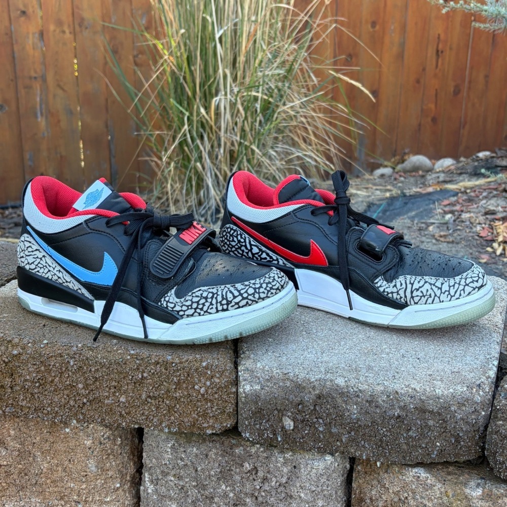 Jordan Legacy 312 Low Black University Blue Gym Red Mens 10.5 Great Condition